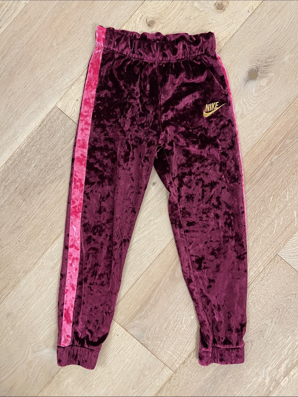 Nike Girls Velvet Joggers in Maroon with Pink Side Stripe size 6X